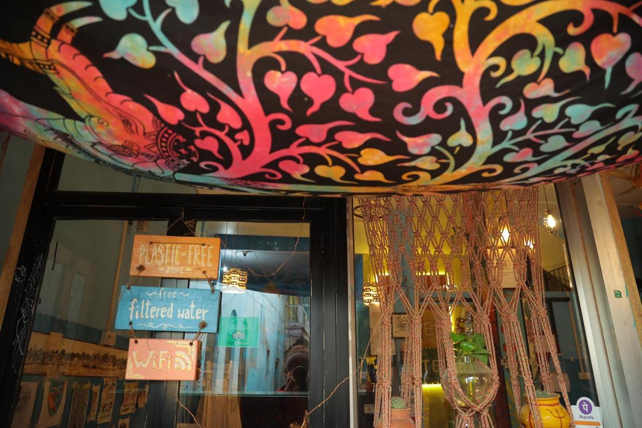 Good Vibes Hostel Varanasi Exterior photo