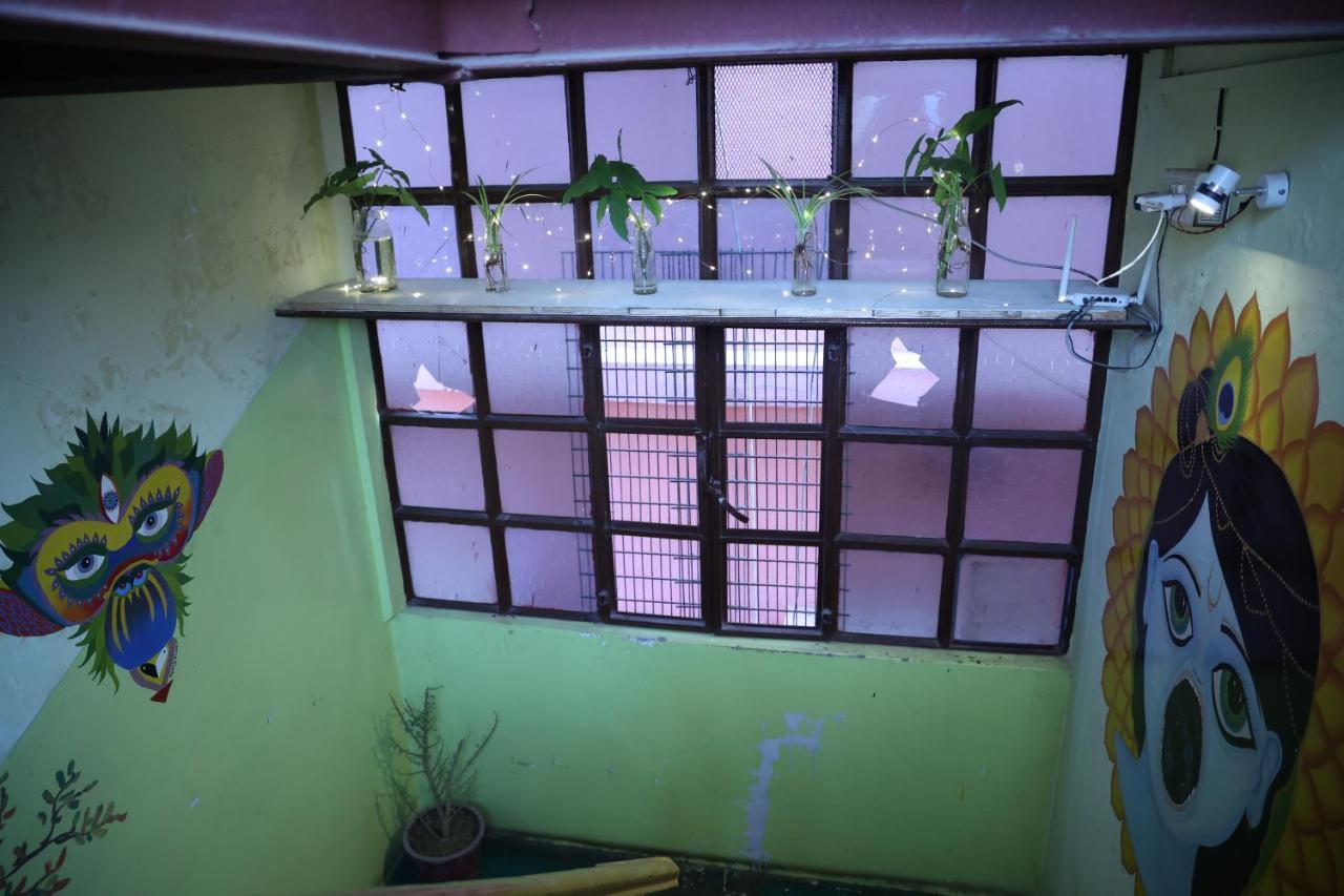 Good Vibes Hostel Varanasi Exterior photo
