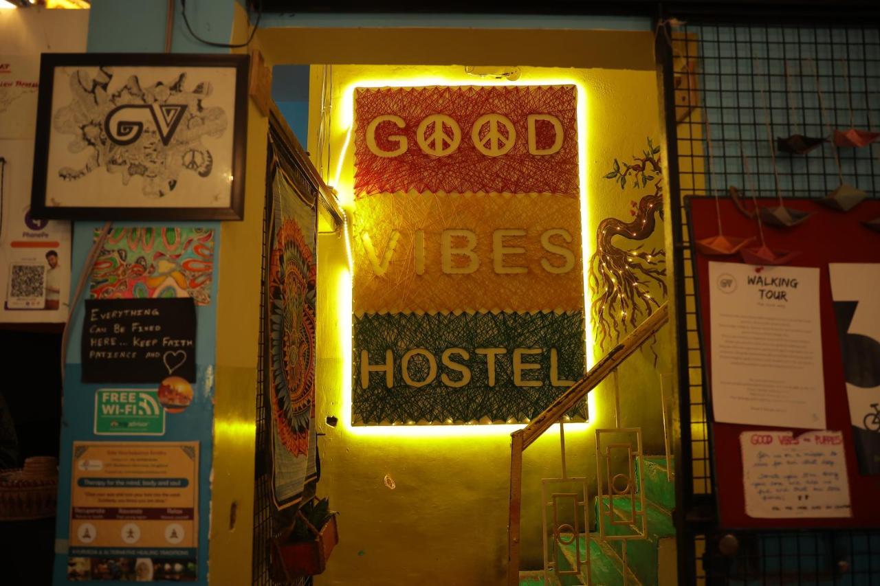 Good Vibes Hostel Varanasi Exterior photo